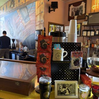 Dark Matter Coffee - Electric Mud Coffee Bar - Cafes Near Me - Chicago, Illinois