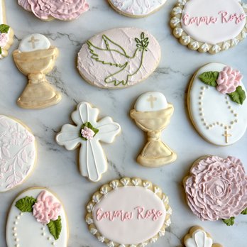 RueBea’s - a variety of decorated cookies - Desserts Near Me RueBea’s - a variety of decorated cookies - Desserts Near Me