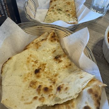 Lahori Sweets & Restaurant - Garlic and regular naan - Halal Near Me - Surrey, British Columbia Lahori Sweets & Restaurant - Garlic and regular naan - Halal Near Me - Surrey, British Columbia