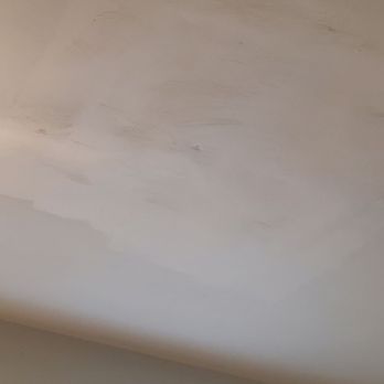 Siebert Realty - Mismatch paint all through the house just looks sloppy. - Vacation Rentals Near Me - Virginia Beach, Virginia Siebert Realty - Mismatch paint all through the house just looks sloppy. - Vacation Rentals Near Me - Virginia Beach, Virginia