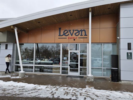 Leven Supply by null