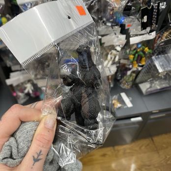 BOOKOFF - NEW YORK - Updated May 2025 - 290 Photos & 434 Reviews - 49 W