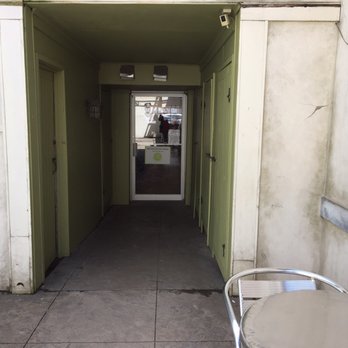 The Second Cup - the entrance to a building - Coffee & Tea Near Me - Toronto, Ontario