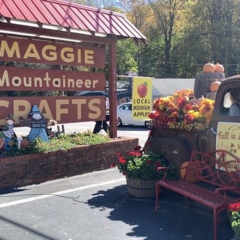 Maggie Mountaineer Crafts - Another great photo op, the owners decorate for every season - Arts & Crafts Near Me - Maggie Valley, North Carolina Maggie Mountaineer Crafts - Another great photo op, the owners decorate for every season - Arts & Crafts Near Me - Maggie Valley, North Carolina
