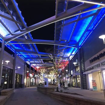 Six String Grill & Stage - Music Venues Near Me - Foxborough, Massachusetts