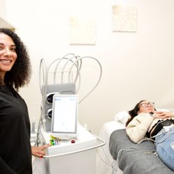 Total Wellness & Beauty - Venus Bliss Max Body Sculpting Machine
