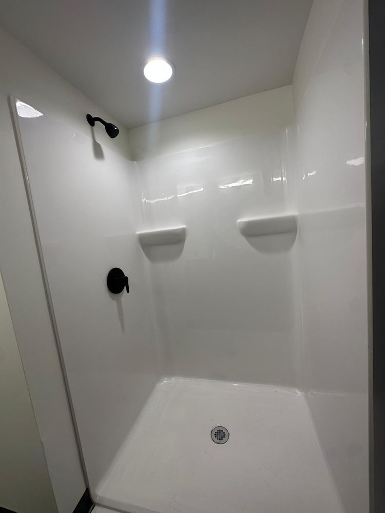 Slide of R&Y Plumbing Services