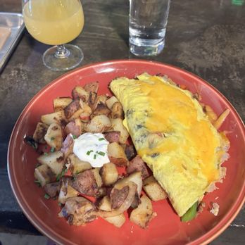 Louie's Cafe - Louie's omelette - Cafes Near Me - Leavenworth, Washington Louie's Cafe - Louie's omelette - Cafes Near Me - Leavenworth, Washington