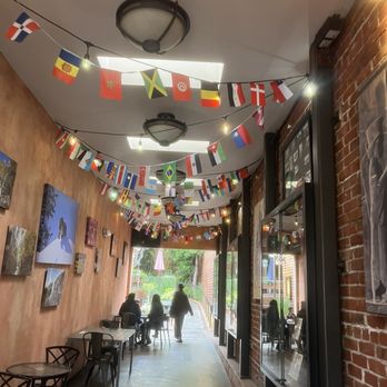 Eggy’s Neighborhood Kitchen - Breakfast & Brunch Near Me - Berkeley, California Eggy’s Neighborhood Kitchen - Breakfast & Brunch Near Me - Berkeley, California