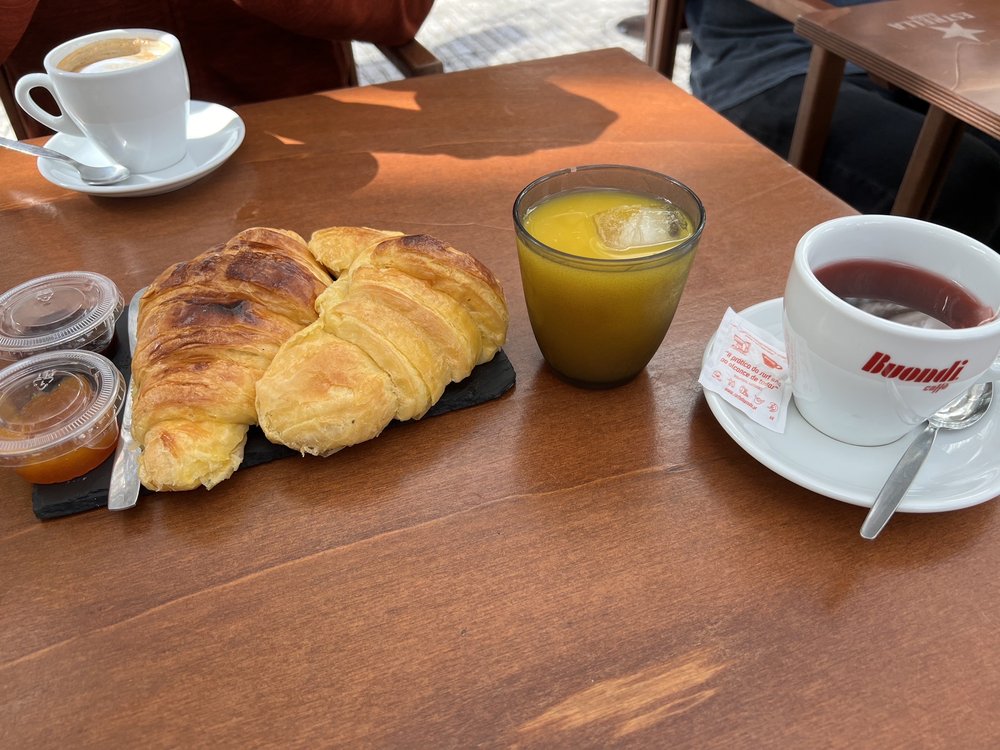 PRACA 63 - Updated July 2024 - Praça Guilherme Gomes Fernandes 63 ...