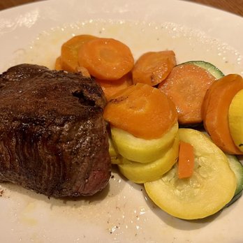 Outback Steakhouse - 6 oz Filet - Steakhouses Near Me - Cincinnati, Ohio Outback Steakhouse - 6 oz Filet - Steakhouses Near Me - Cincinnati, Ohio