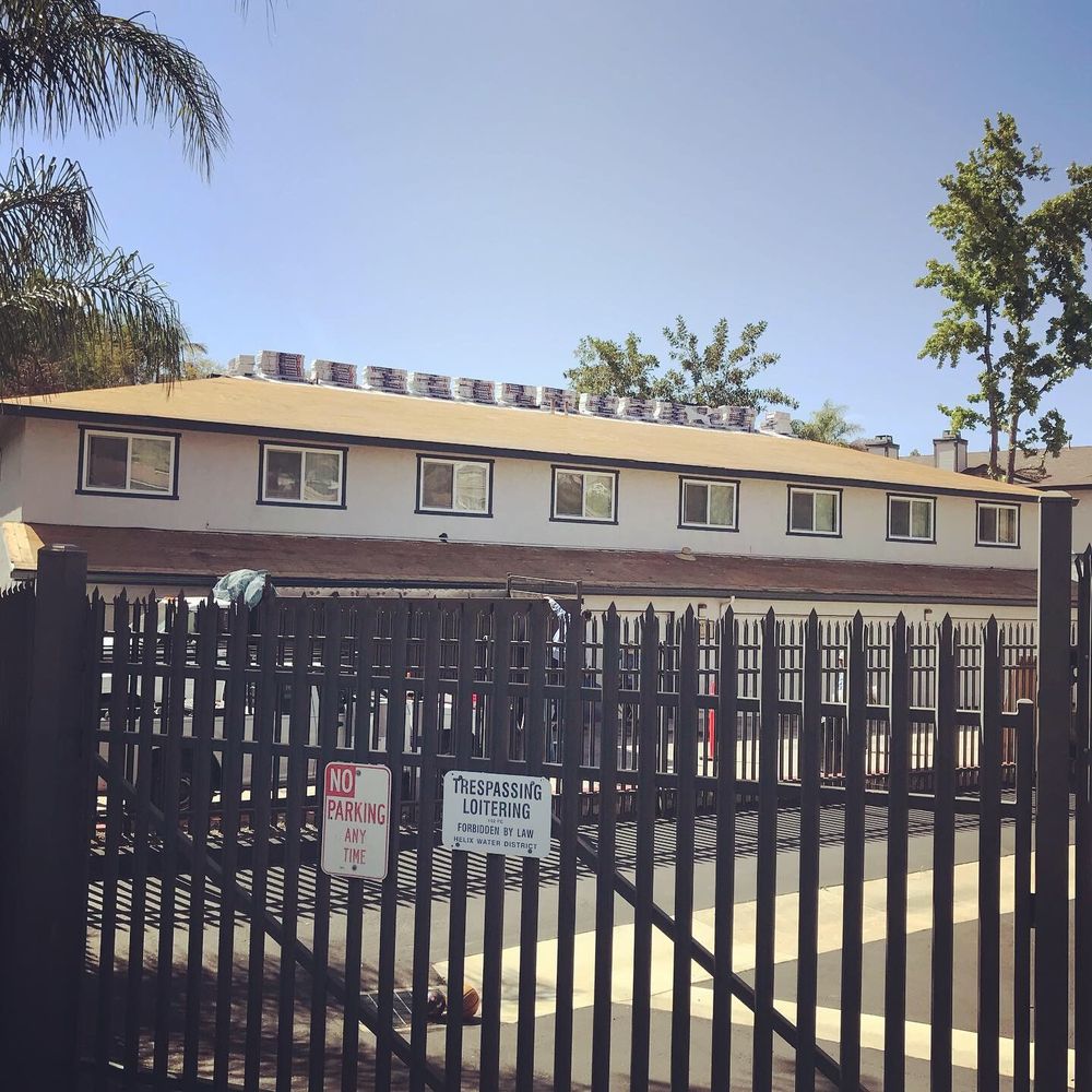 Slide of Elite Roof Services