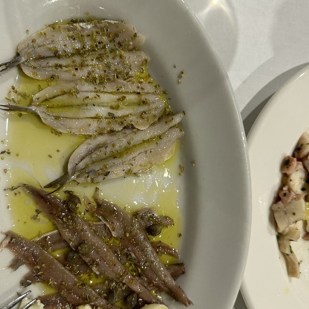 Gianni Franzi - Anchovies! Wow! Fresh anchovies are amazing... one with butter the other in olive oil - Italian Near Me - Vernazza, SP Gianni Franzi - Anchovies! Wow! Fresh anchovies are amazing... one with butter the other in olive oil - Italian Near Me - Vernazza, SP