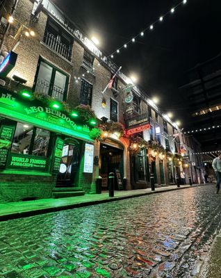 The Old Storehouse Bar and Restaurant by null
