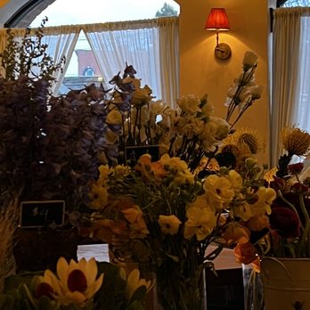 Feast and Floret - Flora - Italian Near Me - Hudson, New York
