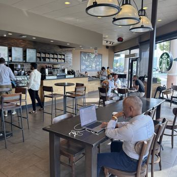 Starbucks - Coffee & Tea Near Me - Secaucus, New Jersey