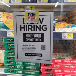 Dollar General - Now hiring sign