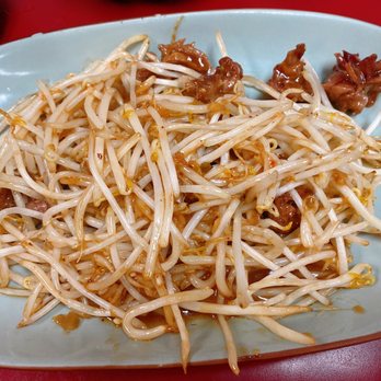 Foo Foo Tei - Bean sprouts with chicken gizzard - Tapas/Small Plates Near Me - Hacienda Heights, California