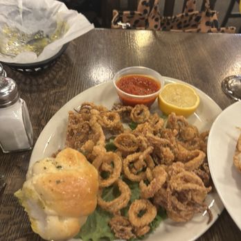 Italiano's - Fried Calamari - Italian Near Me - Pearland, Texas Italiano's - Fried Calamari - Italian Near Me - Pearland, Texas