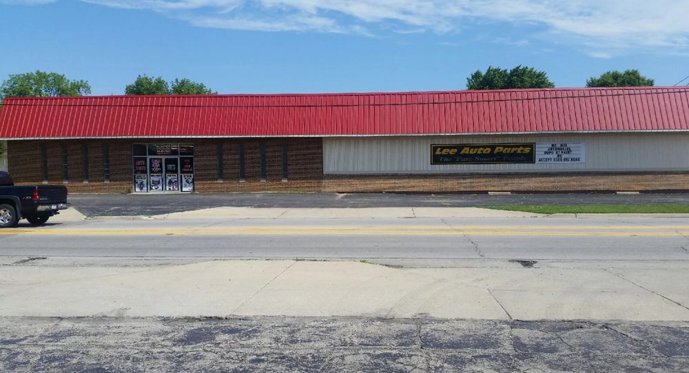 BUMPER TO BUMPER Auto Parts & Supplies 201 N Main St, Lake Mills