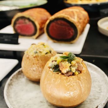 Harrods - Stuffed onion - Department Stores Near Me - London, XGL