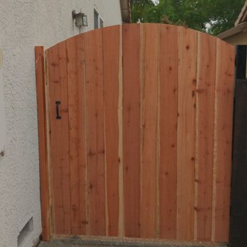 Fence Lifts - Fences & Gates Near Me - Roseville, California