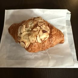 Almond Crossiant Almond Crossiant