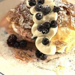 Chez Georges - Fruit Pastry