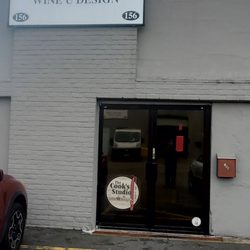 wineUdesign - Store front.