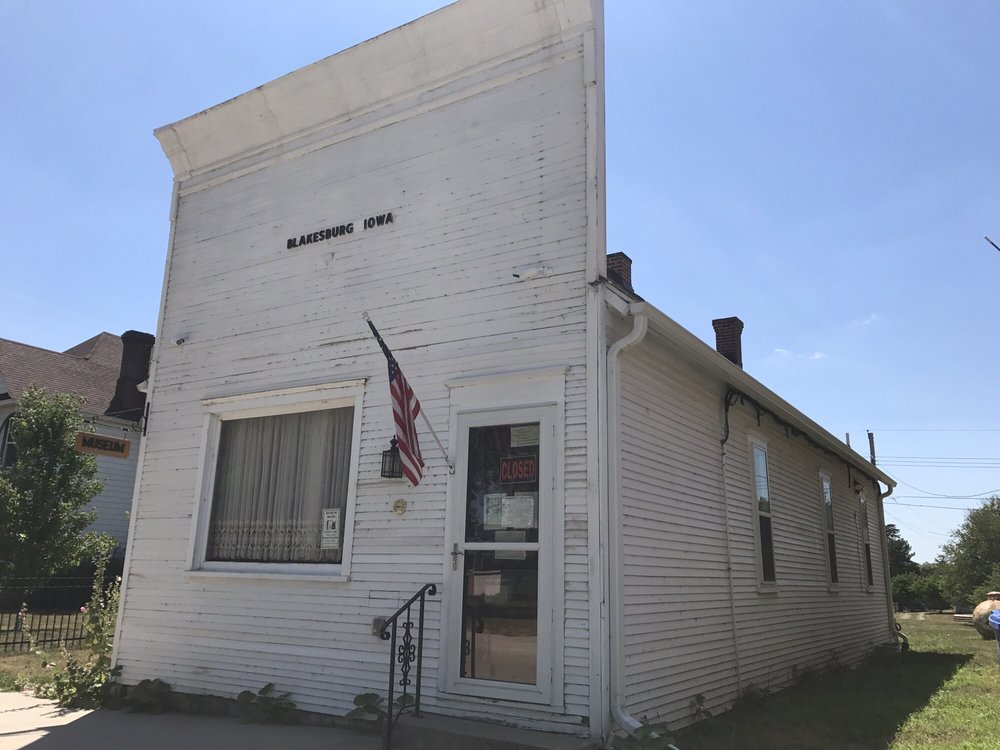 BLAKESBURG COMMUNITY MUSEUM 205 Main St, Blakesburg, Iowa Museums