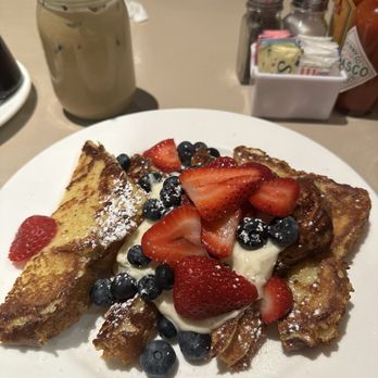 Elly's Pancake House - Berry Mascarpone French Toast - Breakfast & Brunch Near Me - Norridge, Illinois Elly's Pancake House - Berry Mascarpone French Toast - Breakfast & Brunch Near Me - Norridge, Illinois