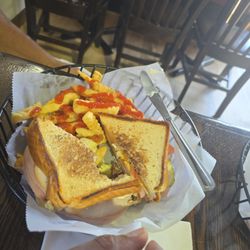 Creekside Bar and Grill