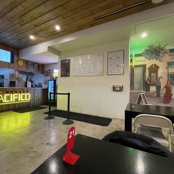 Taqueria Chingon - Interior - Tacos Near Me - Chicago, Illinois