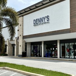 Denny's Fashion, Style, For All - Entrance
