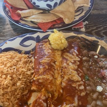 Chevys Fresh Mex - Cheese enchiladas - Mexican Near Me - Sacramento, California