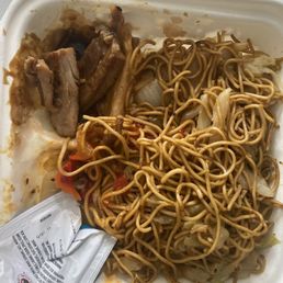 the food was oily,made me sick the next day and i couldn't stop throwing up constanly,restuarant people were very rude. the food was oily,made me sick the next day and i couldn't stop throwing up constanly,restuarant people were very rude.