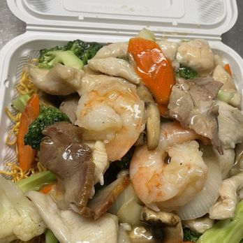 Jade Garden - Cantonese Special chow mein - Chinese Near Me - Onoway, Alberta Jade Garden - Cantonese Special chow mein - Chinese Near Me - Onoway, Alberta