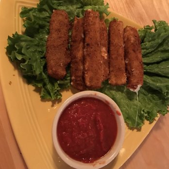 Big Pine Rooster - Mozzarella sticks - yummy - American Near Me - Big Pine Key, Florida Big Pine Rooster - Mozzarella sticks - yummy - American Near Me - Big Pine Key, Florida