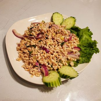 Hug Baan Thai - Chicken Laab - Thai Near Me - Sterling Heights, Michigan