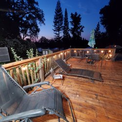 Riverside Homestays - Deck