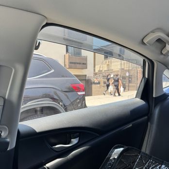 Mike's Auto Glass - Fixed window (with tint) such a good job you can't even tell! - Auto Glass Services Near Me - Los Angeles, California Mike's Auto Glass - Fixed window (with tint) such a good job you can't even tell! - Auto Glass Services Near Me - Los Angeles, California