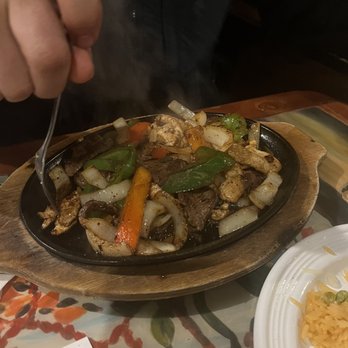 El Paso Mexican Grill - Chicken and steak fajitas - Mexican Near Me - Dumfries, Virginia El Paso Mexican Grill - Chicken and steak fajitas - Mexican Near Me - Dumfries, Virginia