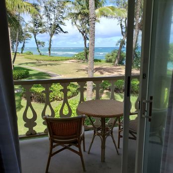 Aston Islander on the Beach - I could lay in my bed and this was my view from my bed! AMAZING Pay for the ocean view room worth every penny! - Resorts Near Me - Kapaa, Hawaii