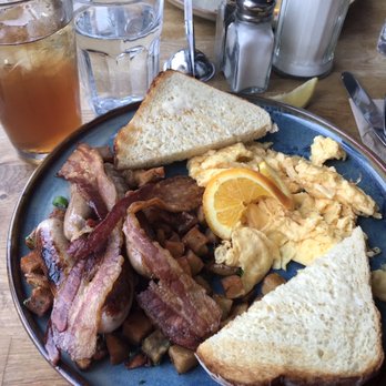 Blue Star Diner - Diners Near Me - Calgary, Alberta