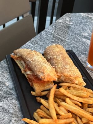 Art & Jake's Sports Bar & Grill by null