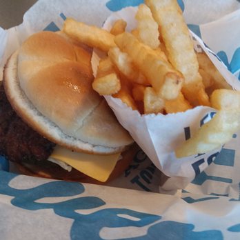 Culver's - Single Cheese Burger - Burgers Near Me - Inverness, Florida Culver's - Single Cheese Burger - Burgers Near Me - Inverness, Florida