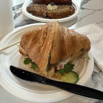 Bonrue Bakery - Bakeries Near Me - St George, Utah Bonrue Bakery - Bakeries Near Me - St George, Utah