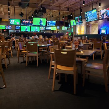 Buffalo Wild Wings - dining area - American Near Me - Anderson, Indiana