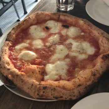 Aumm Aumm - Buffalino pizza very soggy and hard to eat with your hands. Everything kept sliding off. Sauce was good but too much crust - Wine Bars Near Me - North Bergen, New Jersey