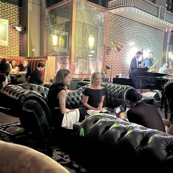 Roxy Hotel - New York - Stage and live jazz - Hotels Near Me - New York, New York Roxy Hotel - New York - Stage and live jazz - Hotels Near Me - New York, New York